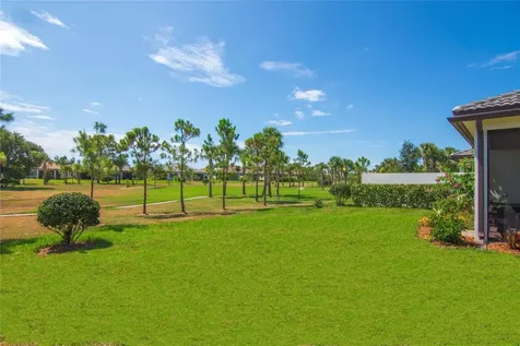 5122 Unity Square Vero Beach FL 32967