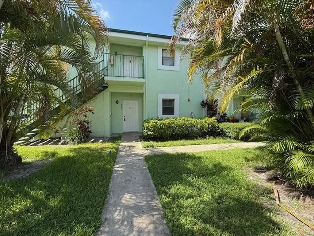 4097 NW 87th Avenue Sunrise FL 33351