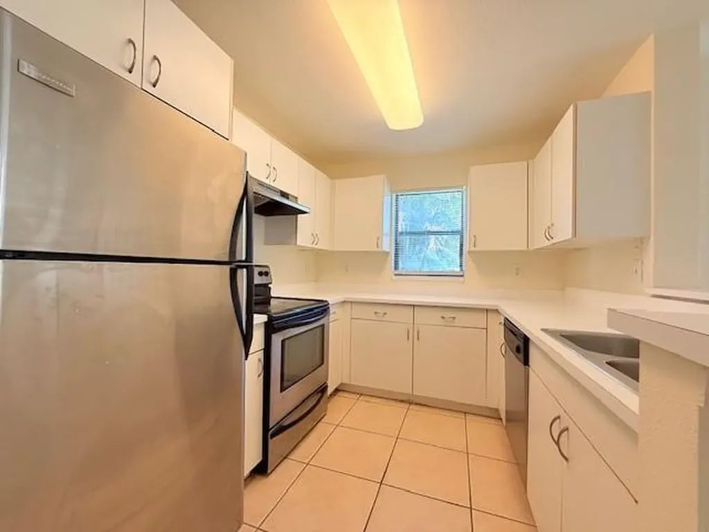 4097 NW 87th Avenue Sunrise FL 33351