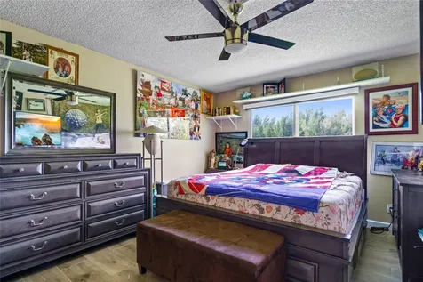 800 SW 125th Way Pembroke Pines FL 33027