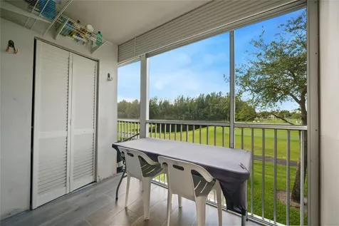 800 SW 125th Way Pembroke Pines FL 33027