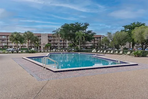800 SW 125th Way Pembroke Pines FL 33027