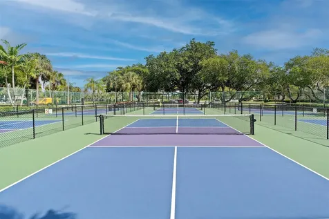 800 SW 125th Way Pembroke Pines FL 33027