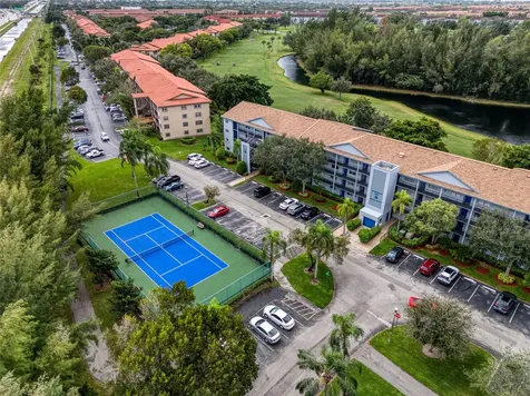 800 SW 125th Way Pembroke Pines FL 33027