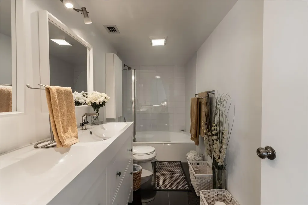 2206 S Cypress Bend Drive Pompano Beach FL 33069