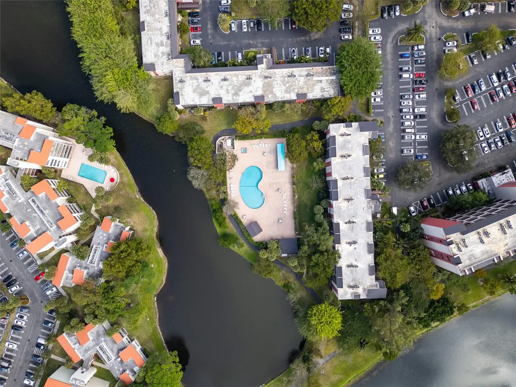 2206 S Cypress Bend Drive Pompano Beach FL 33069