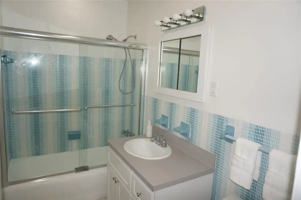 9220 SW 56th Street Miami FL 33165