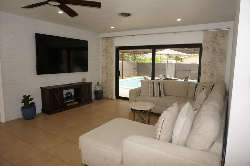 9220 SW 56th Street Miami FL 33165