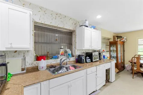 970 SW 67th Avenue North Lauderdale FL 33068