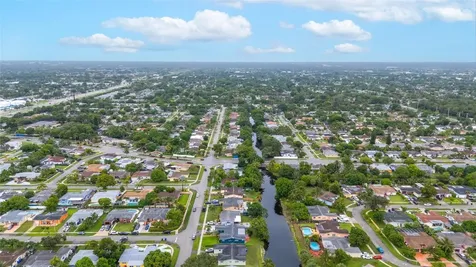 970 SW 67th Avenue North Lauderdale FL 33068