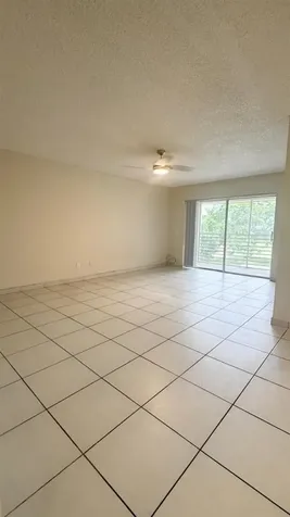 2491 82 Davie FL 33317