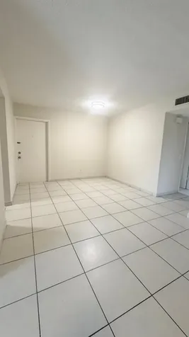 2491 82 Davie FL 33317