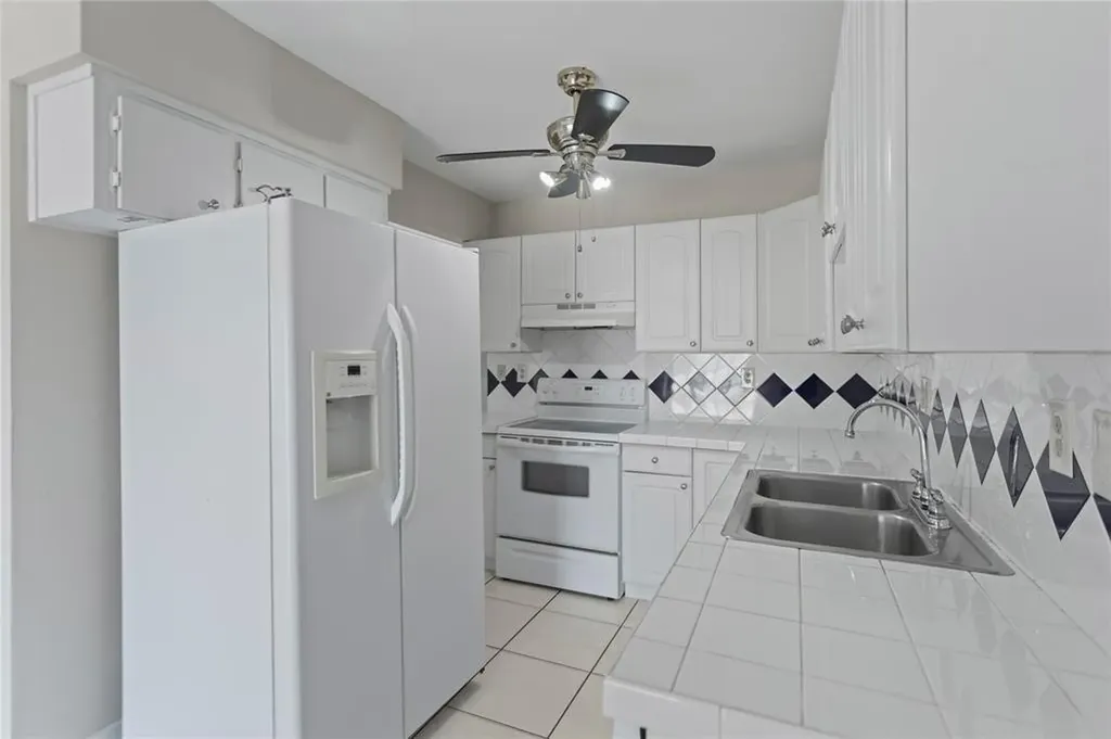 697 Ipswich Street Boca Raton FL 33487