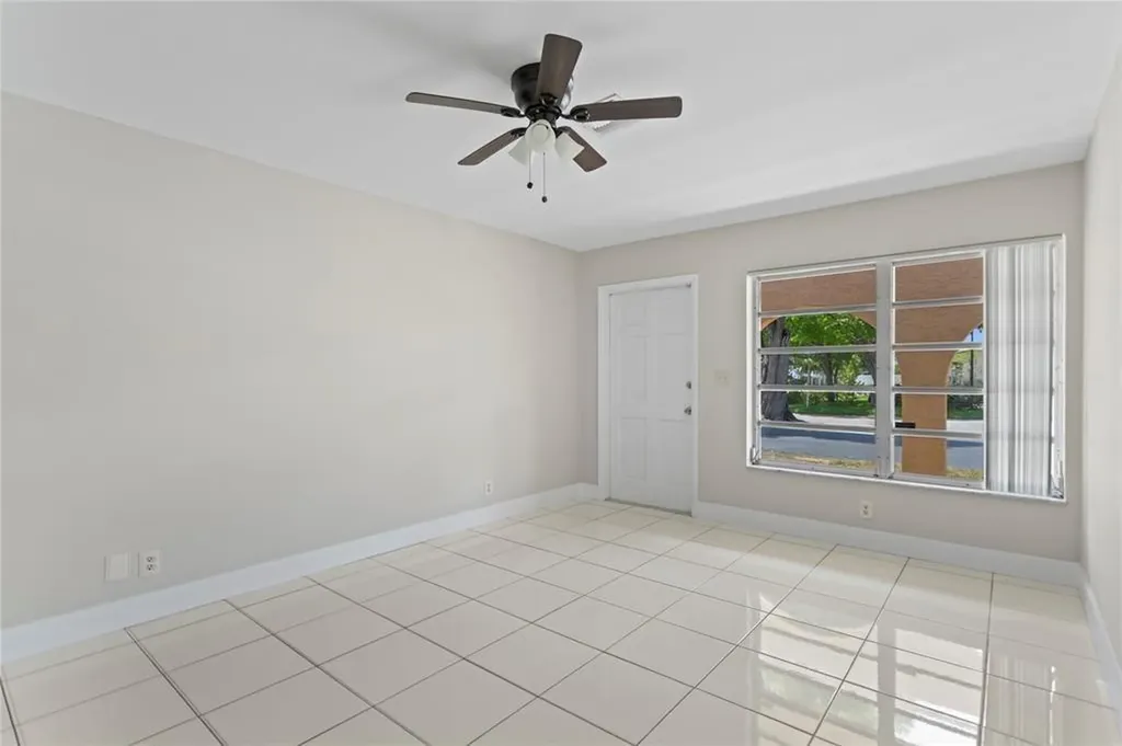 697 Ipswich Street Boca Raton FL 33487