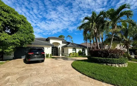 4244 NW 83rd Lane Coral Springs FL 33065