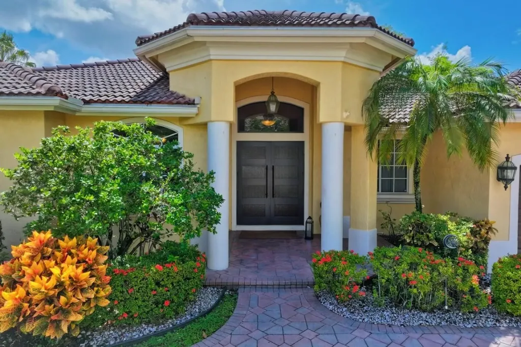 405 NW 118th Avenue Coral Springs FL 33071