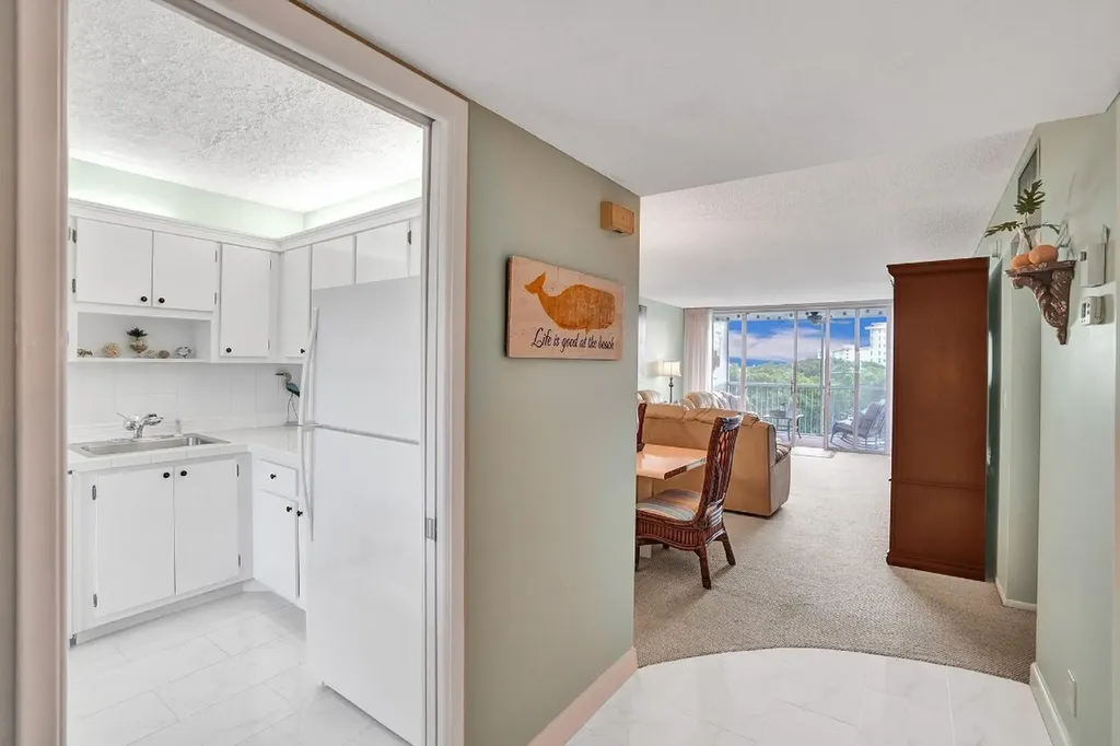 2940 N Course Drive Pompano Beach FL 33069