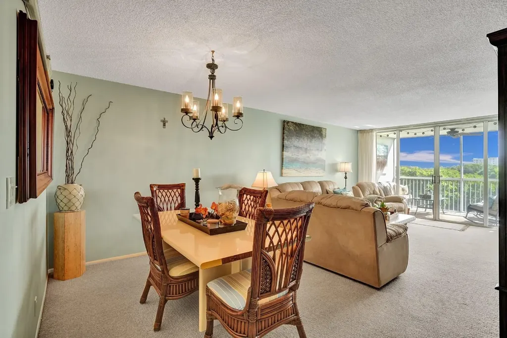 2940 N Course Drive Pompano Beach FL 33069