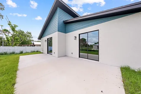6904 Salerno Road Fort Pierce FL 34951