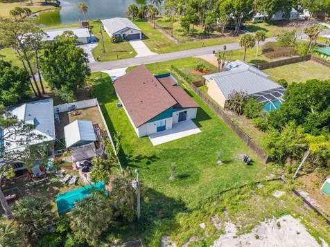 6904 Salerno Road Fort Pierce FL 34951