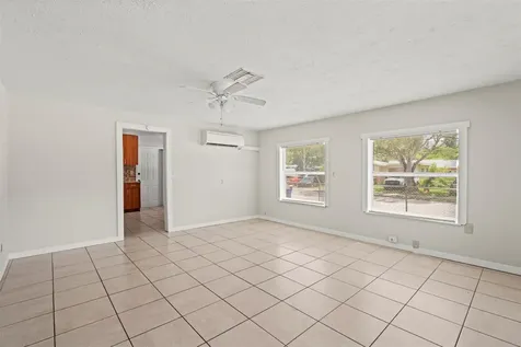 1824 S 29th Street Fort Pierce FL 34947