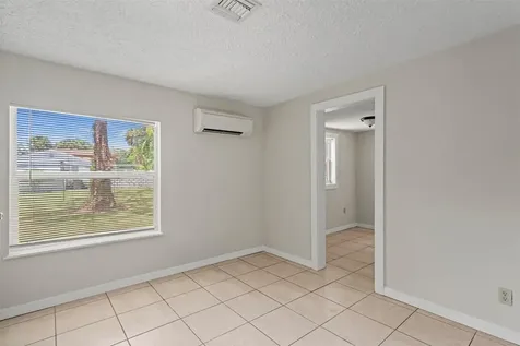 1824 S 29th Street Fort Pierce FL 34947