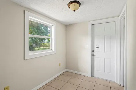 1824 S 29th Street Fort Pierce FL 34947