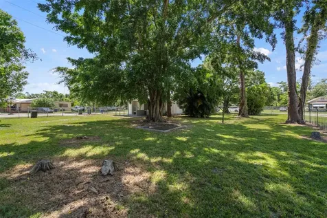 1824 S 29th Street Fort Pierce FL 34947
