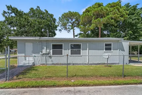 1824 S 29th Street Fort Pierce FL 34947