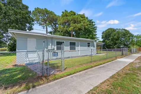 1824 S 29th Street Fort Pierce FL 34947