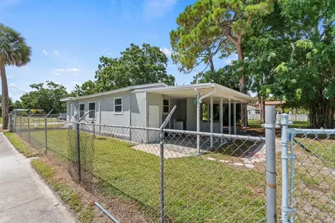 1824 S 29th Street Fort Pierce FL 34947