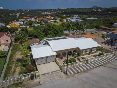 7B Bringamosa FL