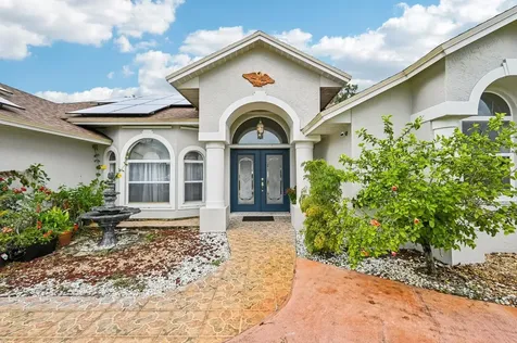 2041 SW Villanova Road Port St Lucie FL 34953