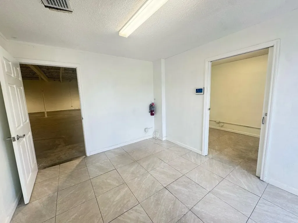 511 NE 32nd Street Oakland Park FL 33334