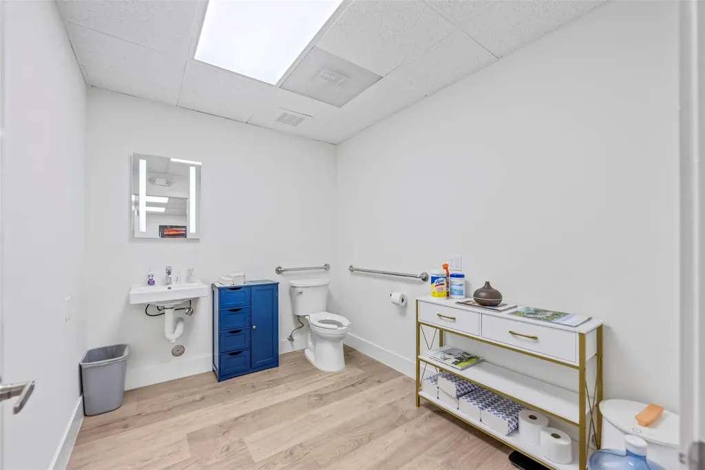 1881 N University Drive Coral Springs FL 33071