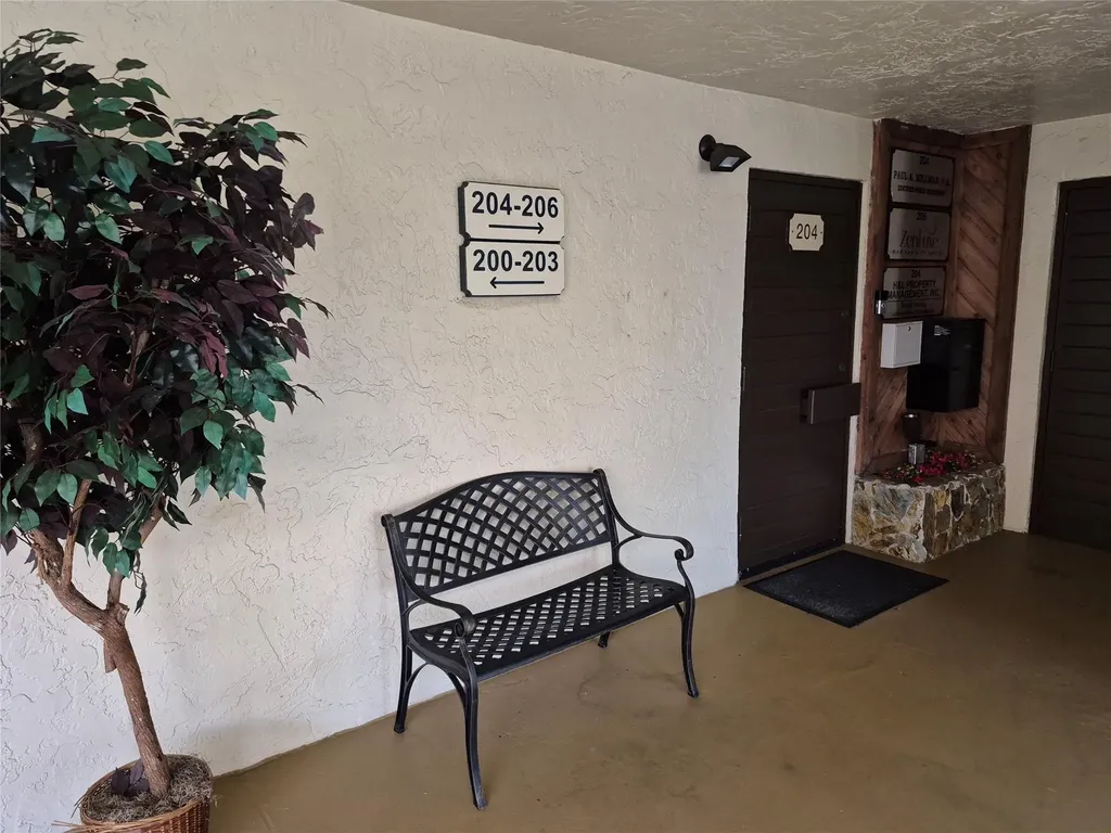 1881 N University Drive Coral Springs FL 33071