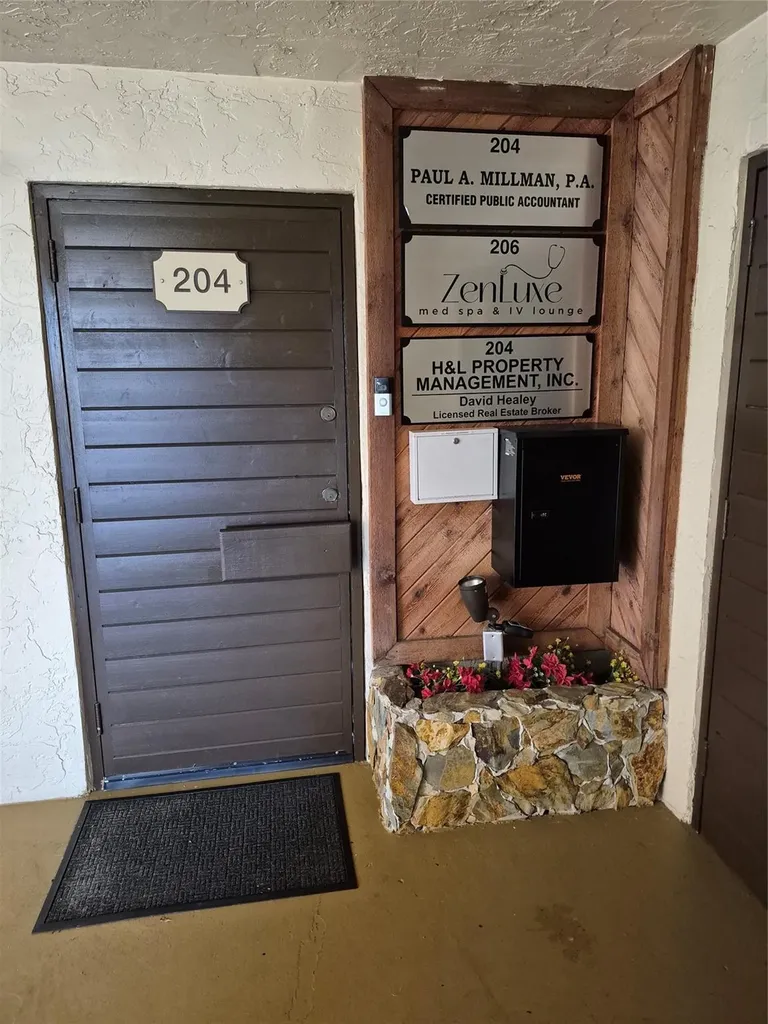 1881 N University Drive Coral Springs FL 33071