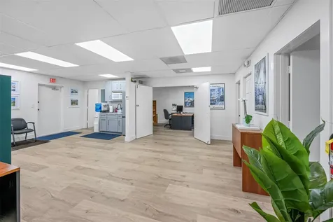 1881 N University Drive Coral Springs FL 33071