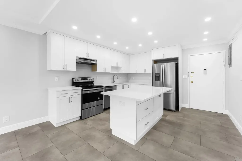 200 S Birch Road Fort Lauderdale FL 33316