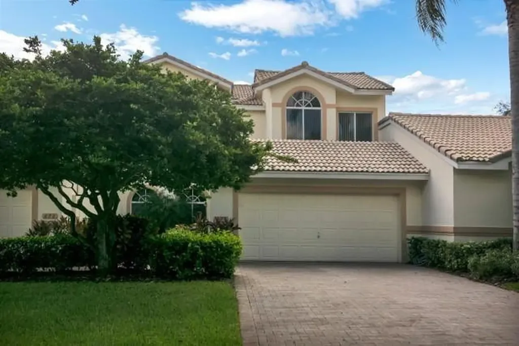 676 W Palm Aire Drive Pompano Beach FL 33069