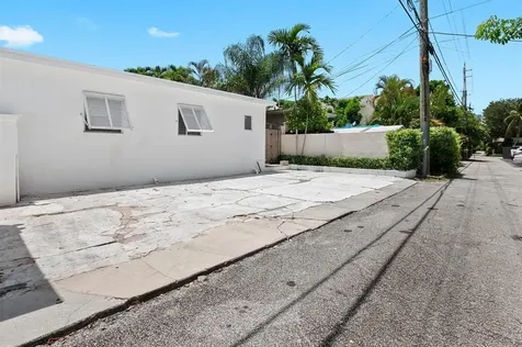 1315 SE 2nd Street Fort Lauderdale FL 33301