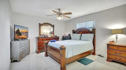 North Lauderdale FL 33068