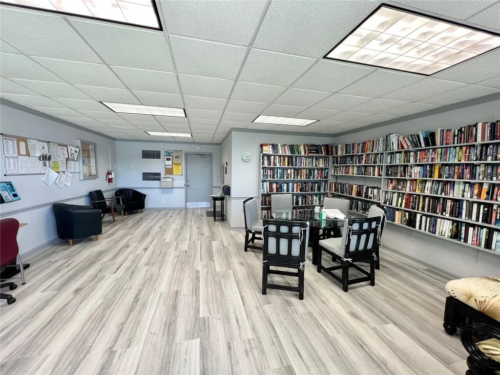 2300 Park Lane Hollywood FL 33021