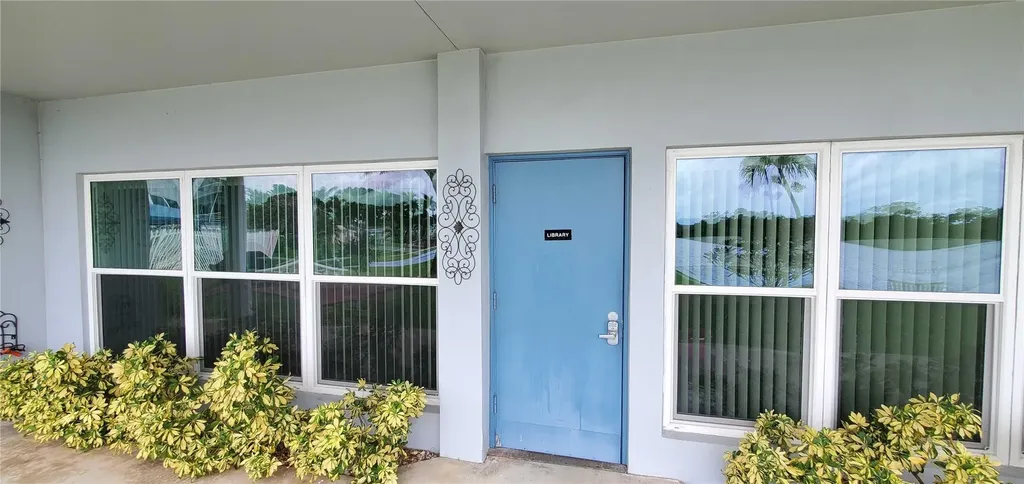 2300 Park Lane Hollywood FL 33021