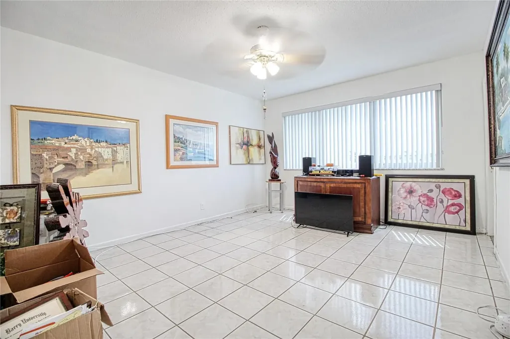 2300 Park Lane Hollywood FL 33021