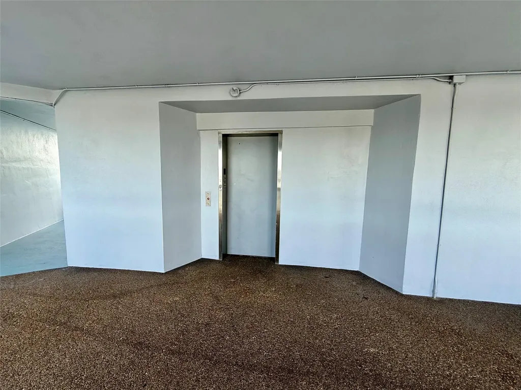 2300 Park Lane Hollywood FL 33021