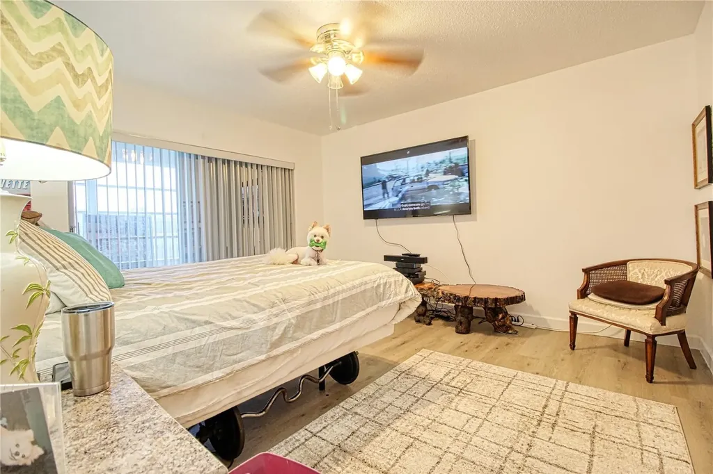 2300 Park Lane Hollywood FL 33021