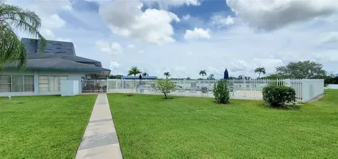 2300 Park Lane Hollywood FL 33021