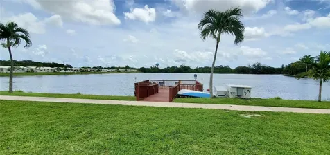 2300 Park Lane Hollywood FL 33021