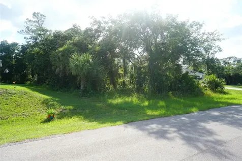4253 Goldfair Lane North Port FL 34288